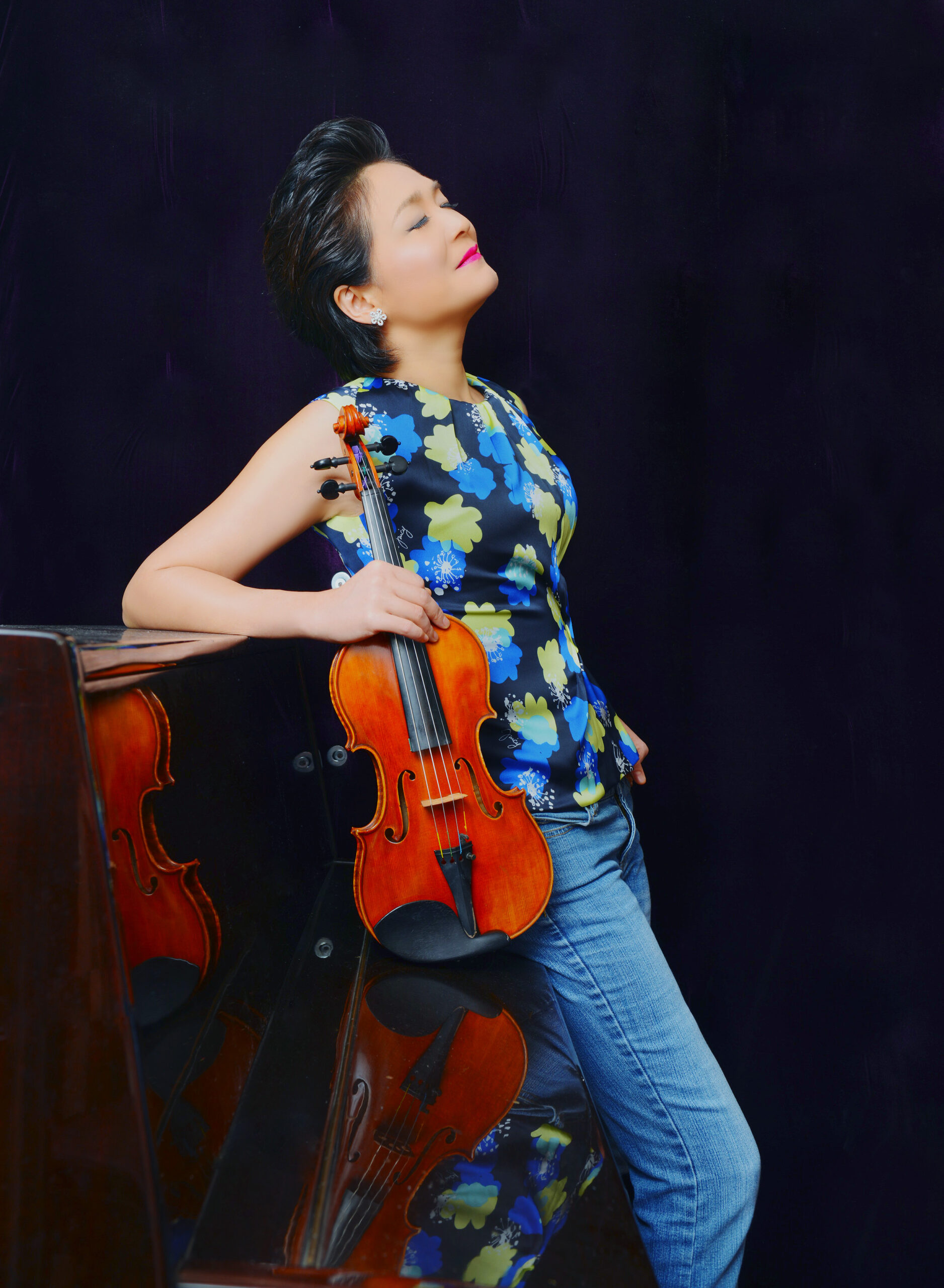 Yao Jue(姚珏): The True Playful Character Of A Multifaceted Lady Violinist Born In Shanghai, Educated In New York And Living In Hong Kong