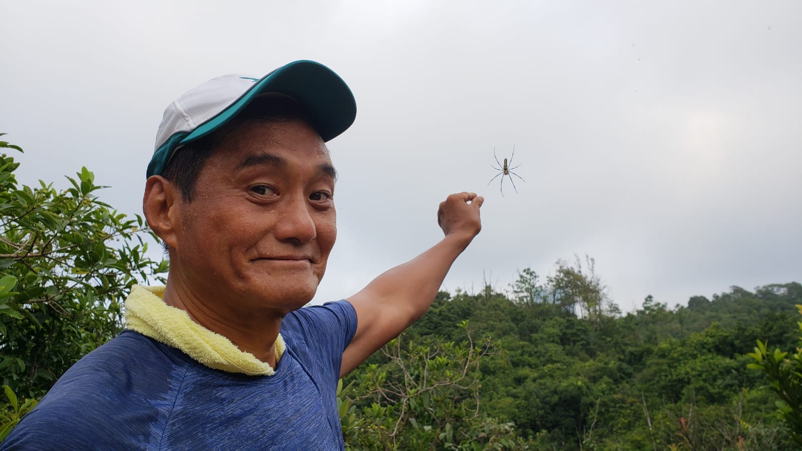 走穴之星王俊棠勉勵低潮香港人:大小通吃，密食當三番！