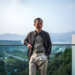 真摯動人的回憶錄：政治起伏也平常，香港的真正「知識分子」曾鈺成